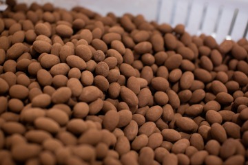 Mandle v čokoládě s kakaem 5 kg